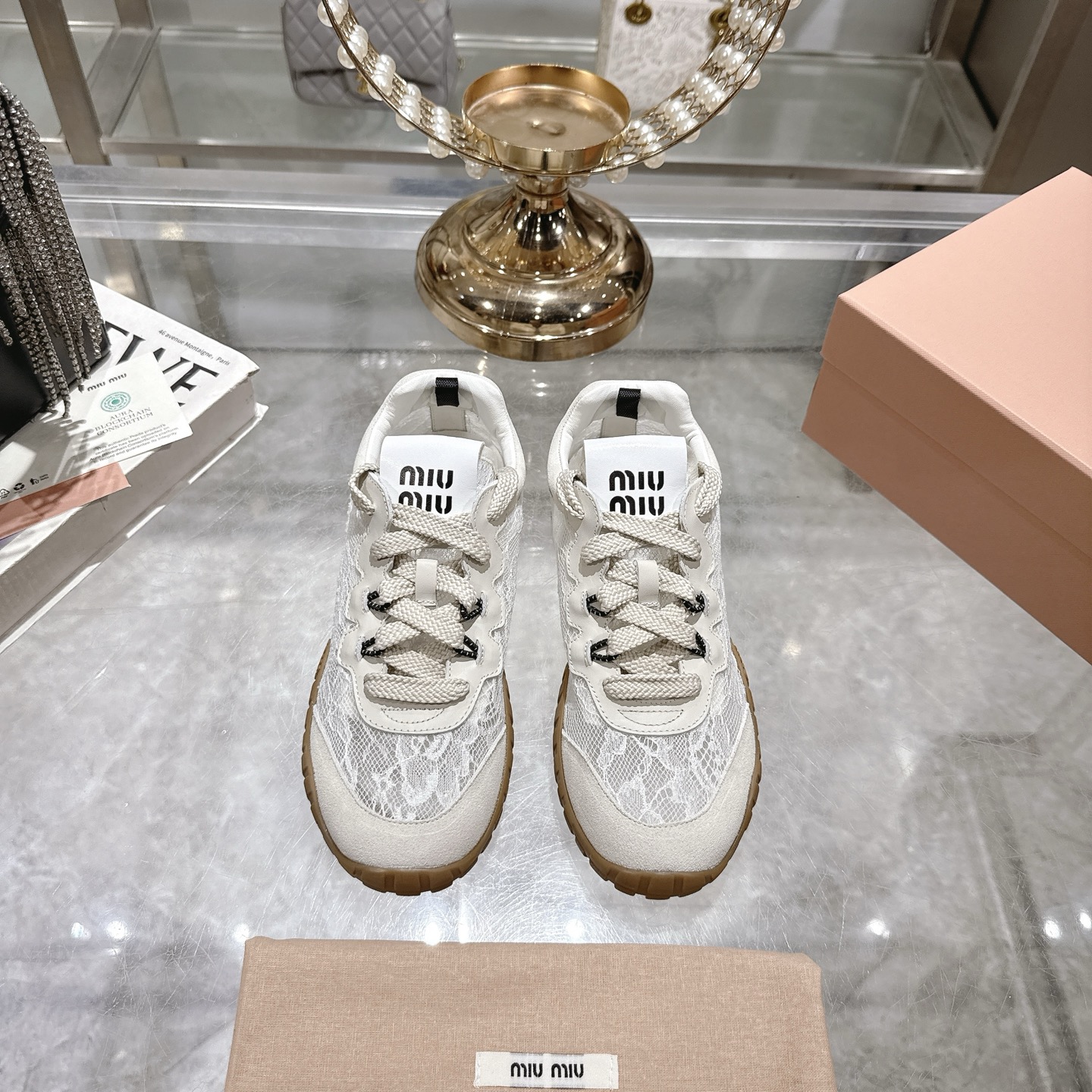 NO:266003,Miaomiao 25 ​​cookie shoes Forrest Gump shoes casual shoes sneakers new summer upgraded version Lace avant-garde and bold design is more comfortable to wear on the feet, breathable Miu style is integrated into the simple lines of this thick-soled canvas sneaker. The chic logo is decorated on the tongue and back, embellished with retro. Thick-soled design is bold and innovative avant-garde. Comfortable and breathable on the feet, and the colors are also very versatile. Size 34-41 (34 41 customized), casual shoes/sneakers, miumiu, sneakers19860909缪缪25饼干鞋 阿甘鞋休闲鞋运动鞋 夏季新款 升级版 最近爆款蕾丝前卫大胆的设计 上脚更加舒适 透气 miu风格融于此款厚底帆布运动鞋的简约线条 别致徽标饰于鞋舌与背后,点缀复古 厚底设计 大胆创新前卫 上脚舒适透气 颜色也很百搭 码数34-41 (34 41订做),休闲鞋/运动鞋,miumiu,sneakers,Women's Shoes