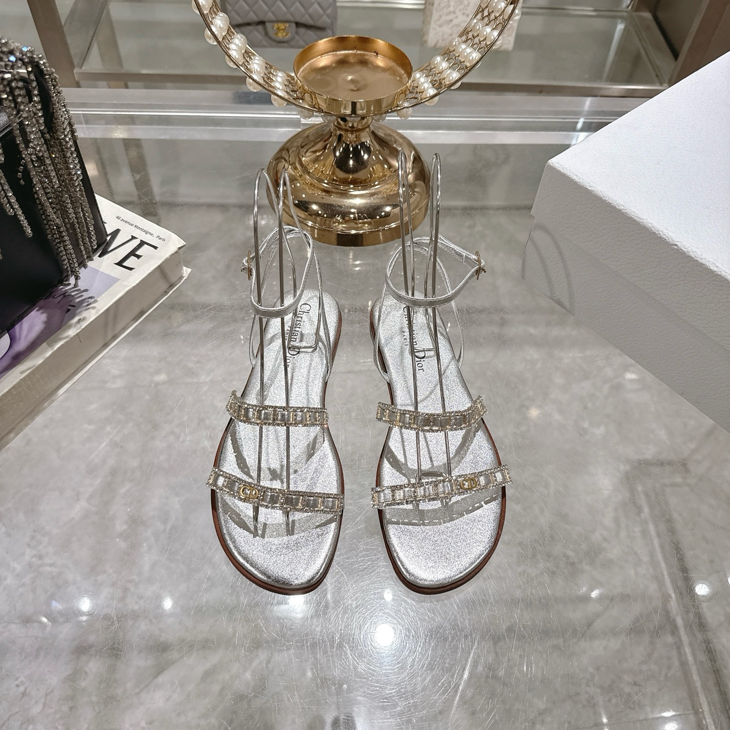 Dior 25SS Women's Flat Sandals with Crystal Embellishments 1 Dior 25SS Women's Flat Sandals with Crystal Embellishments