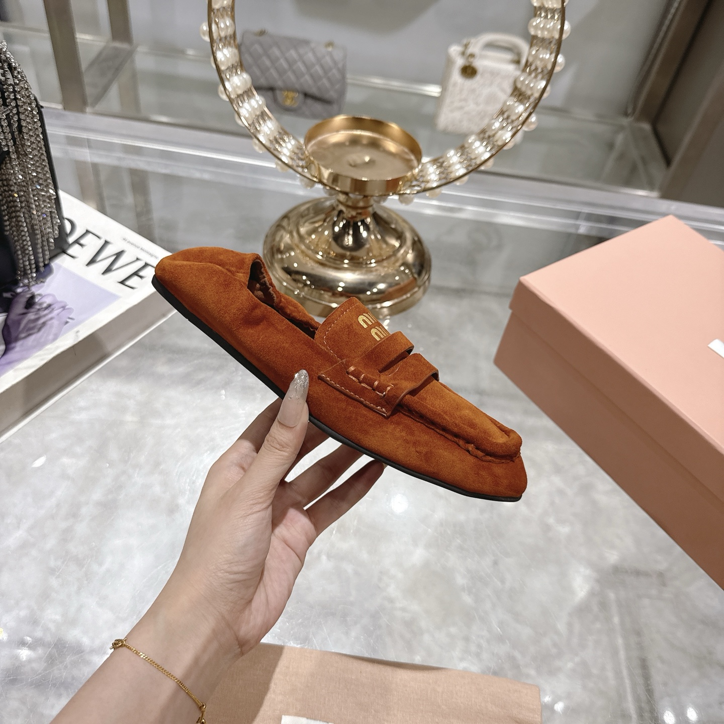 i1746692308102 1241 0 4