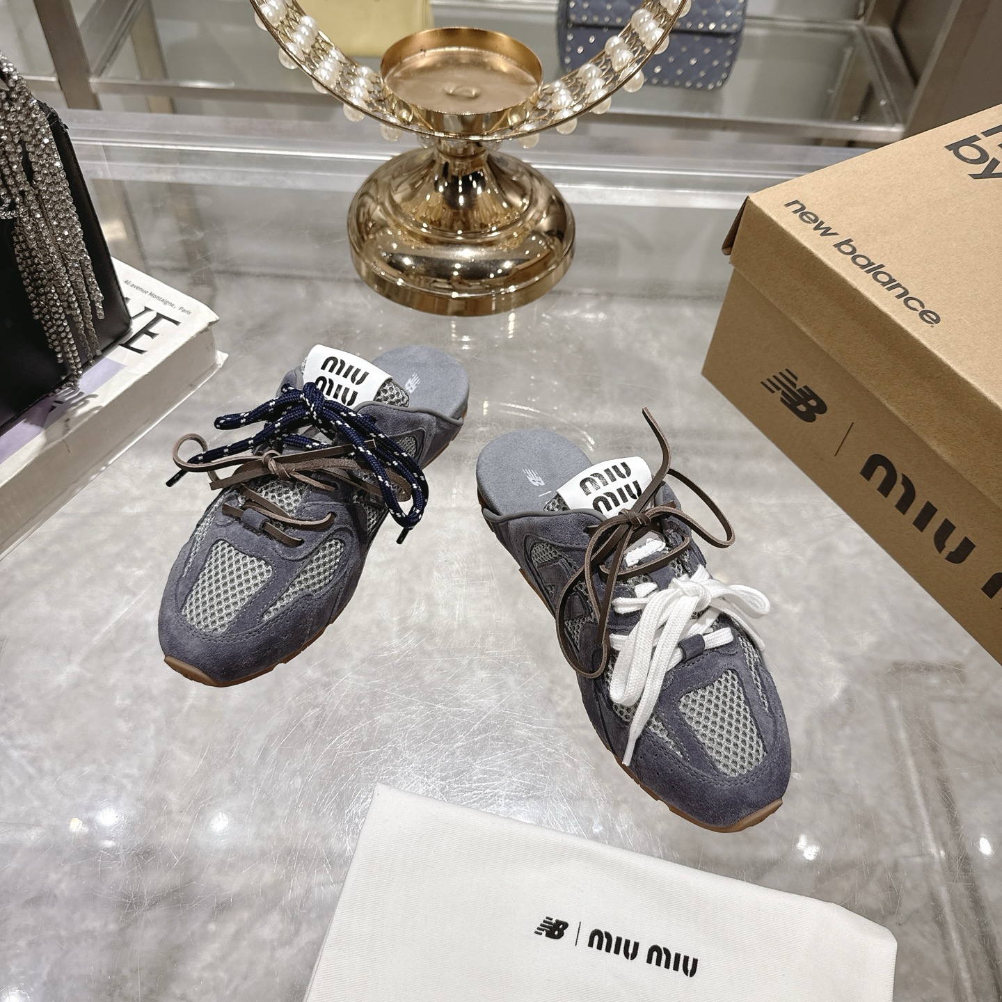 Factory 240New BalanceMIU MIU semipantalones de cabeza de marca compartida: este par de zapatillas d