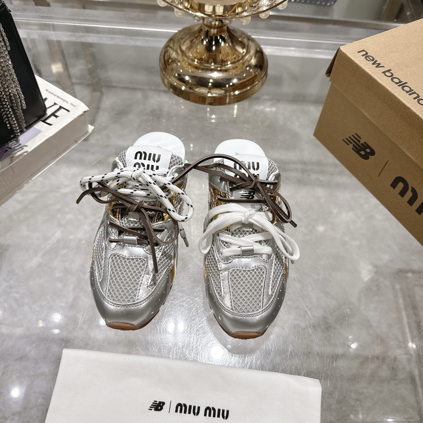 Factory 240New BalanceMIU MIU semipantalones de cabeza de marca compartida: este par de zapatillas d
