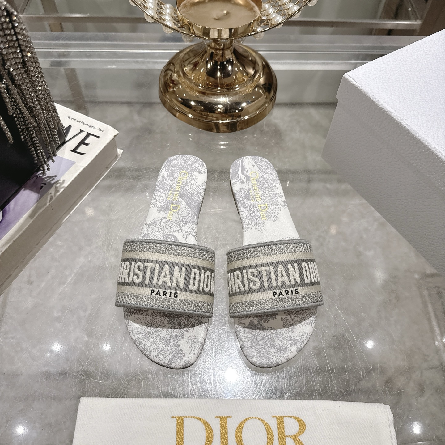 Dior Spring/Summer 2025 Slides - CD Logo, Detailed Embroidery, Flat/Heeled