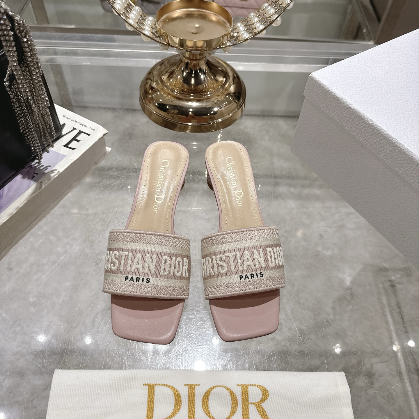 Christian Dior 2025 Spring/Summer Pink Heeled Mules with Embroidered Logo