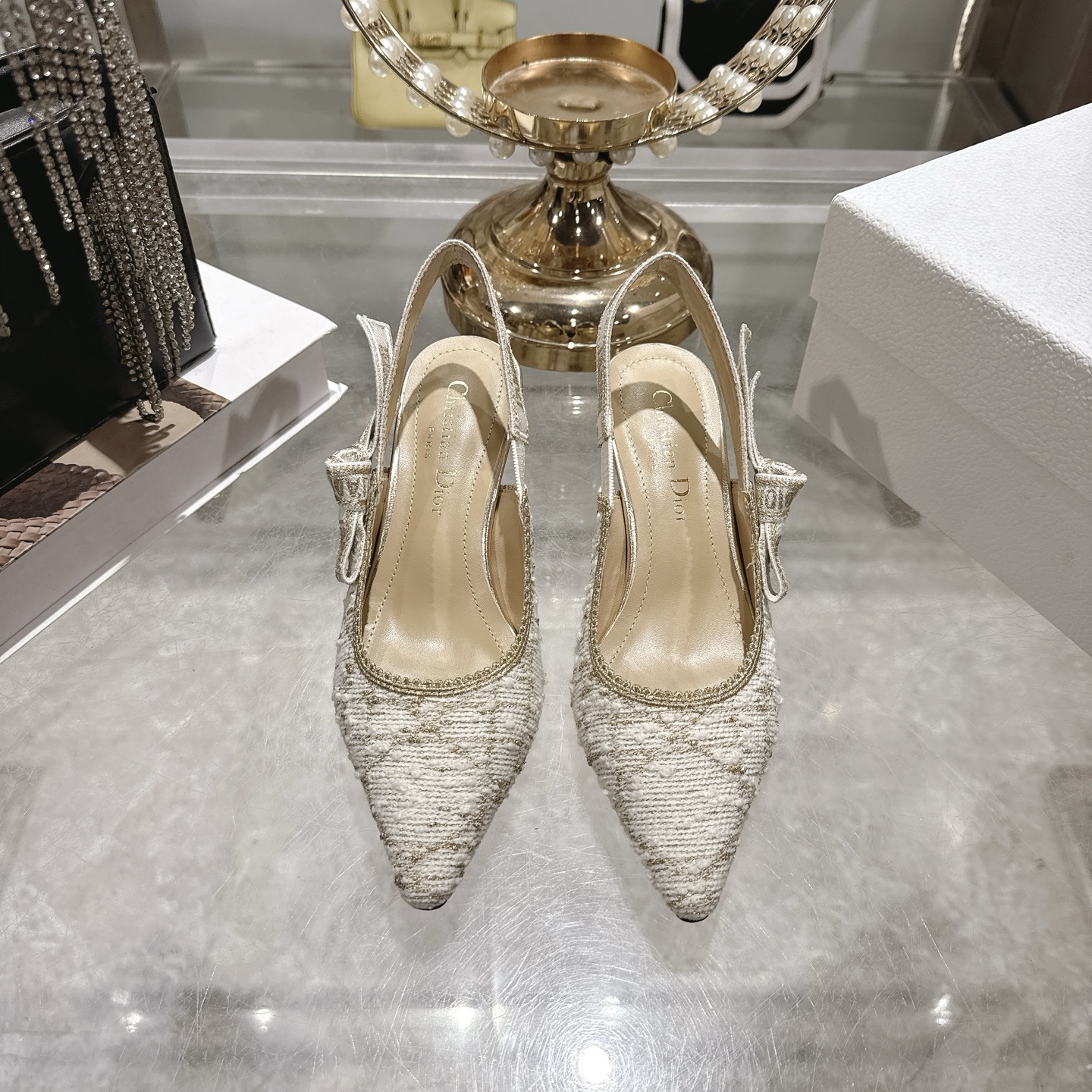 _drD9sZCveP_Dp9iQSevQDmNiDC-3u1j8PsQ_j9g