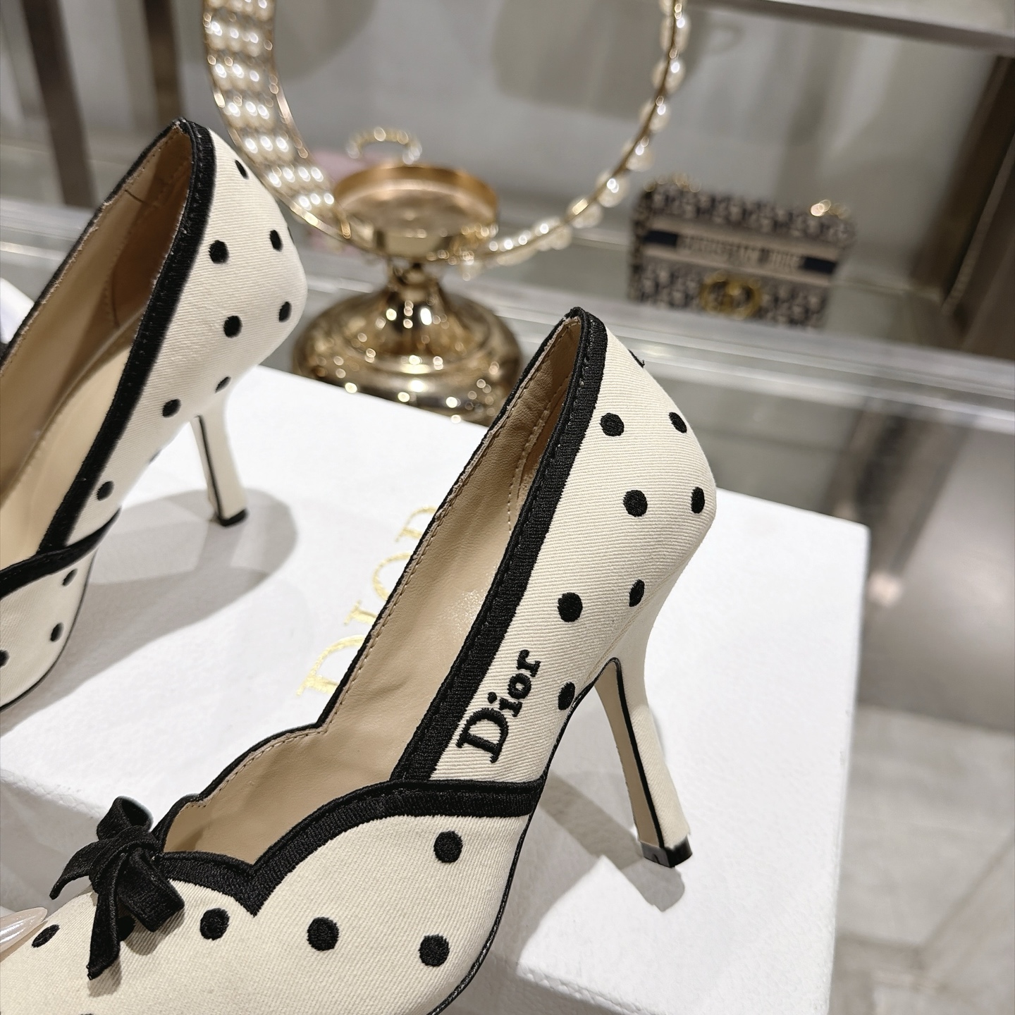 dior ivory black polka dot bow pumps