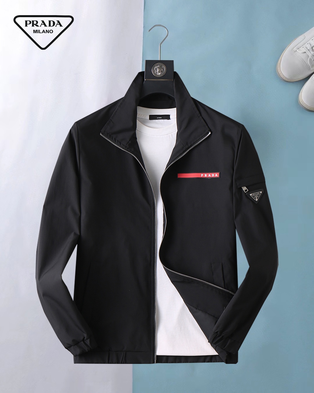 NO:735833,Same style as Prada official website, on sale in advance!  2026 spring new men's jacket, high-end version with original order and three standards!  With hidden hood, custom-made fabrics at the counter, highly breathable and comfortable, impeccable details, brand element design concept, reflecting high quality. It feels delicate and soft!  It presents a casual cut and the upper body shape is awesome!  Size M～3XL, maximum wearing capacity is 195 catties.,,prada,jackets & coats,jackets & coats,hats,19860909普拉达 官网同款,提前发售！2026春季新款男士夹克外套,原单三标齐全高端版本！带隐藏帽,专柜定制面料 透气舒适度高,细节无可挑剔,品牌元素设计理念,体现高品质.手感细腻柔软！呈现休闲裁剪,上身版型超赞！码数M～3XL,最大穿195斤.,,prada,jackets & coats,jackets & coats,hats,,Men's clothing