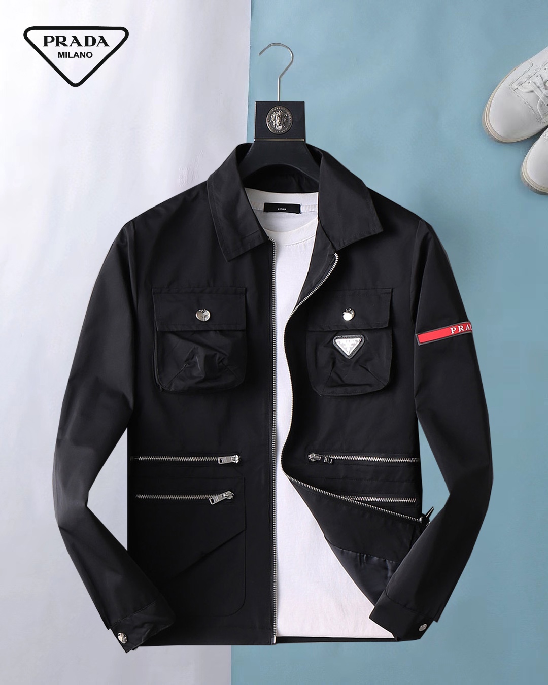 NO:644322,Prada's 2025 new autumn jacket, the new product on the show is in perfect condition, the memory fabric is comfortable and warm, and the three-dimensional standard is complete and the color is full and attractive. The very outstanding design can easily enhance the fashion sense. The workmanship is extremely sophisticated and rigorous, and the wiring is neat and meticulous!  A masterpiece from a famous designer!  The upper body does not look bloated and is super handsome!  Available sizes are M ~ XXXL. Please quote your height and weight when placing an order!  ,,prada,jackets & coats,jackets & coats,alexander wang19860909普拉达 2025秋季新款夹克外套,秀场新品品相非常完美,记忆面料舒适保暖,三标齐全色泽饱满诱人,非常出彩的设计,轻松将时髦感进阶,做工极为考究严谨,走线工整细致！大牌设计师巨作！上身不显臃肿、超级帅气！现货码数M ～ XXXL下单报身高体重！,,prada,jackets & coats,jackets & coats,alexander wang,Men's clothing