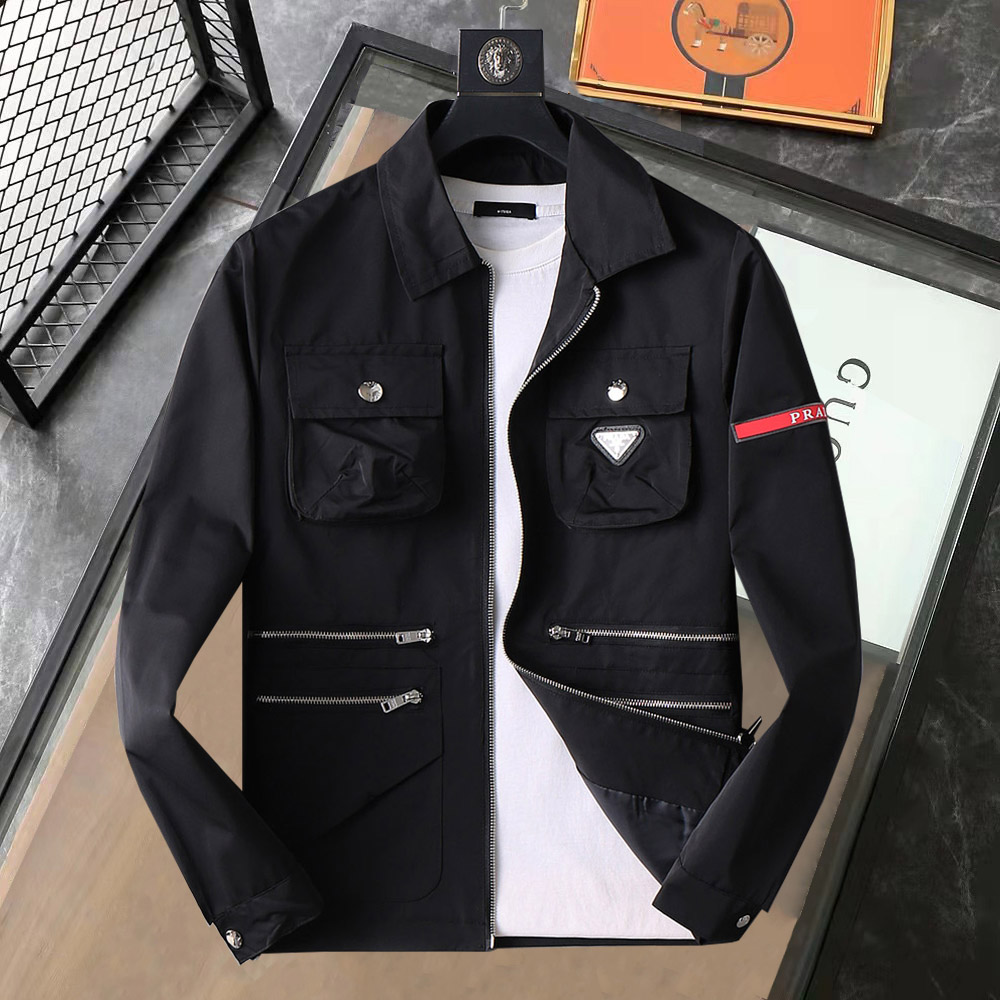 NO:733491,Same style as Prada official website, sold simultaneously!  2026 spring new men's jacket, high-end version with original order and three standards!  Custom-made fabrics at the counter are highly breathable and comfortable, with impeccable details and brand element design concepts, reflecting high quality. It feels delicate and soft!  It presents a casual cut and the upper body shape is awesome!  Sizes M～3XL can be worn up to 200 pounds, please state your height and weight when placing an order.,,prada,jackets & coats,jackets & coats,19860909普拉达 官网同款,同步发售！2026春季新款男士夹克外套,原单三标齐全高端版本！专柜定制面料 透气舒适度高,细节无可挑剔,品牌元素设计理念,体现高品质.手感细腻柔软！呈现休闲裁剪,上身版型超赞！码数M～3XL最大穿200斤,下单报身高体重.,,prada,jackets & coats,jackets & coats,,Men's clothing