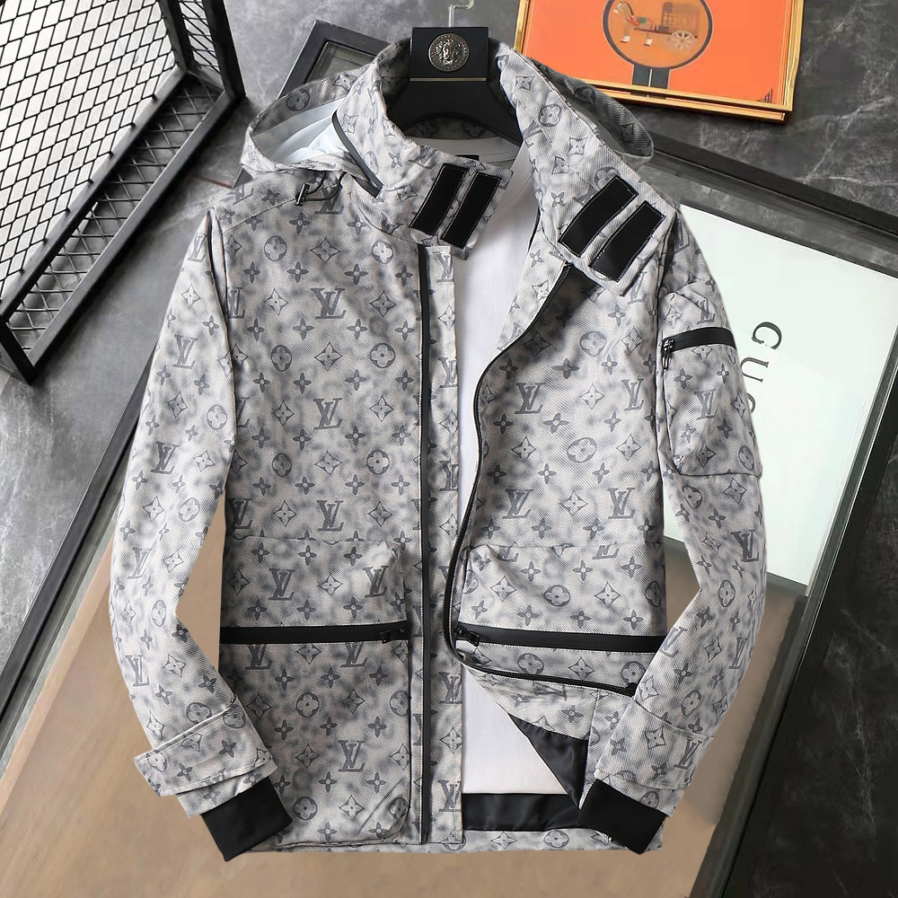 NO:609980,The same style as the Lv official website, available simultaneously!  2025 new autumn men's jackets, high-end version with complete three-standard original order!  Custom-made fabrics at the counter are highly breathable and comfortable, with impeccable details and brand element design concepts, reflecting high quality. It feels delicate and soft!  It presents a casual cut and the upper body shape is awesome!  Size M～3XL, the maximum weight is 200 pounds. Please state your height and weight when placing an order.,,louis vuitton,jackets & coats,jackets & coats,alexander wang19860909Lv 官网同款,同步发售！2025秋季新款男士夹克外套,原单三标齐全高端版本！专柜定制面料 透气舒适度高,细节无可挑剔,品牌元素设计理念,体现高品质.手感细腻柔软！呈现休闲裁剪,上身版型超赞！码数M～3XL最大穿200斤,下单报身高体重.,,louis vuitton,jackets & coats,jackets & coats,alexander wang,Men's clothing