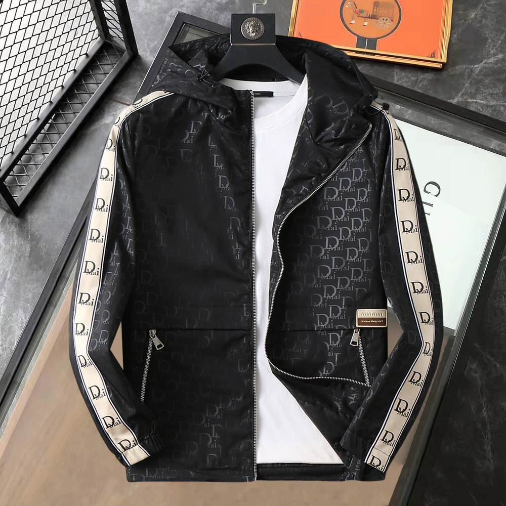 NO:609994,Same style as Dior’s official website, available simultaneously!  2025 new autumn men's jackets, high-end version with complete three-standard original order!  Custom-made fabrics at the counter are highly breathable and comfortable, with impeccable details and brand element design concepts, reflecting high quality. It feels delicate and soft!  It presents a casual cut and the upper body shape is awesome!  Sizes M～3XL can be worn up to 200 pounds, please state your height and weight when placing an order.,,dior,jackets & coats,jackets & coats,alexander wang19860909迪奥 官网同款,同步发售！2025秋季新款男士夹克外套,原单三标齐全高端版本！专柜定制面料 透气舒适度高,细节无可挑剔,品牌元素设计理念,体现高品质.手感细腻柔软！呈现休闲裁剪,上身版型超赞！码数M～3XL最大穿200斤,下单报身高体重.,,dior,jackets & coats,jackets & coats,alexander wang,Men's clothing