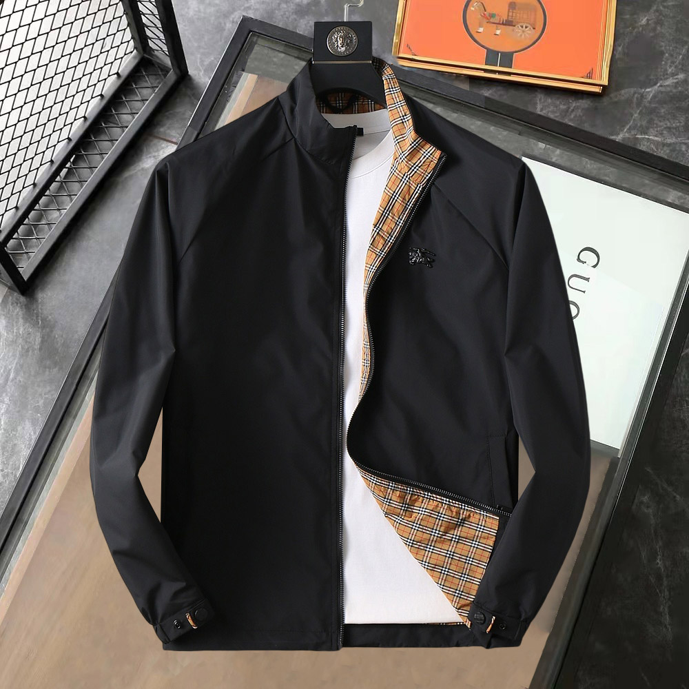 NO:609971,The same style is available on Burberry’s official website, and will be released simultaneously!  2025 new autumn men's jackets, high-end version with complete three-standard original order!  Custom-made fabrics at the counter are highly breathable and comfortable, with impeccable details and brand element design concepts, reflecting high quality. It feels delicate and soft!  It presents a casual cut and the upper body shape is awesome!  Sizes M～3XL can be worn up to 200 pounds. Please state your height and weight when placing an order.,,burberry,jackets & coats,jackets & coats,alexander wang19860909巴宝莉 官网同款,同步发售！2025秋季新款男士夹克外套,原单三标齐全高端版本！专柜定制面料 透气舒适度高,细节无可挑剔,品牌元素设计理念,体现高品质.手感细腻柔软！呈现休闲裁剪,上身版型超赞！码数M～3XL最大穿200斤,下单报身高体重.,,burberry,jackets & coats,jackets & coats,alexander wang,Men's clothing