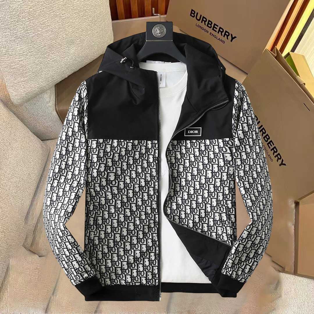 NO:520683,Dior 2025 spring hot counter new casual and fashionable jacket, super avant-garde design style, delicate and comfortable, very light and not easy to wrinkle. Multiple craftsmanship The overall design is quite visual, the upper body is casual and stylish, with a certain degree of clarity, absolutely recommended to be at the most cutting-edge temperament of fashion, a must-have for urban casual. Size M-XXXL (175 140 catties wear L maximum wear 200 catties),,dior, jackets & coats,alexander wang19860909迪奥2025春季爆款专柜新款休闲时尚夹克 超前卫设计风格 细腻舒适 穿着非常轻便不易起皱.多重重工艺 整体的设计颇具视觉感,上身休闲有型,有一定的挺括度,绝对走在时尚最尖端的气质感推荐,都市休闲必备.尺码 M-XXXL(175 140斤穿L 最大穿200斤),,dior,jackets & coats,alexander wang,Men's clothing