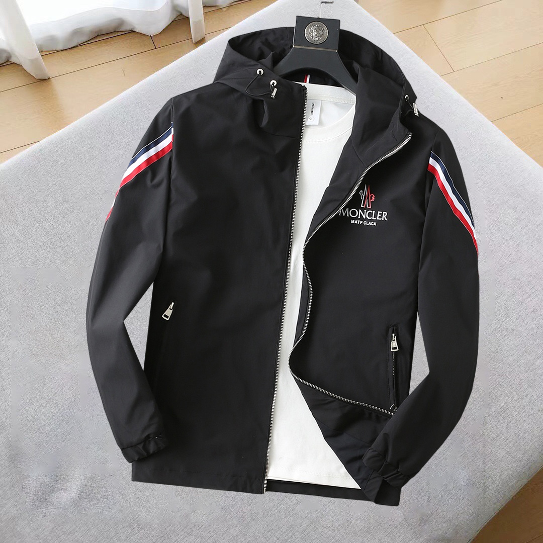 NO:685223,Mengkou 2025 new autumn jacket, the new product on the show is in perfect condition, the memory fabric is comfortable and warm, and the three labels are complete, the color is full and attractive, the very outstanding design can easily enhance the fashion sense, the workmanship is extremely sophisticated and rigorous, and the wiring is neat and meticulous!  A masterpiece from a famous designer!  The upper body does not look bloated and is super handsome!  The current sizes are M ~  ,,Moncler,jackets & coats,jackets & coats,19860909蒙口 2025秋季新款夹克外套,秀场新品品相非常完美,记忆面料舒适保暖,三标齐全色泽饱满诱人,非常出彩的设计,轻松将时髦感进阶,做工极为考究严谨,走线工整细致！大牌设计师巨作！上身不显臃肿、超级帅气！现货码数M ～ XXXL最大穿200斤左右,下单报身高体重！,,Moncler,jackets & coats,jackets & coats,,Men's clothing