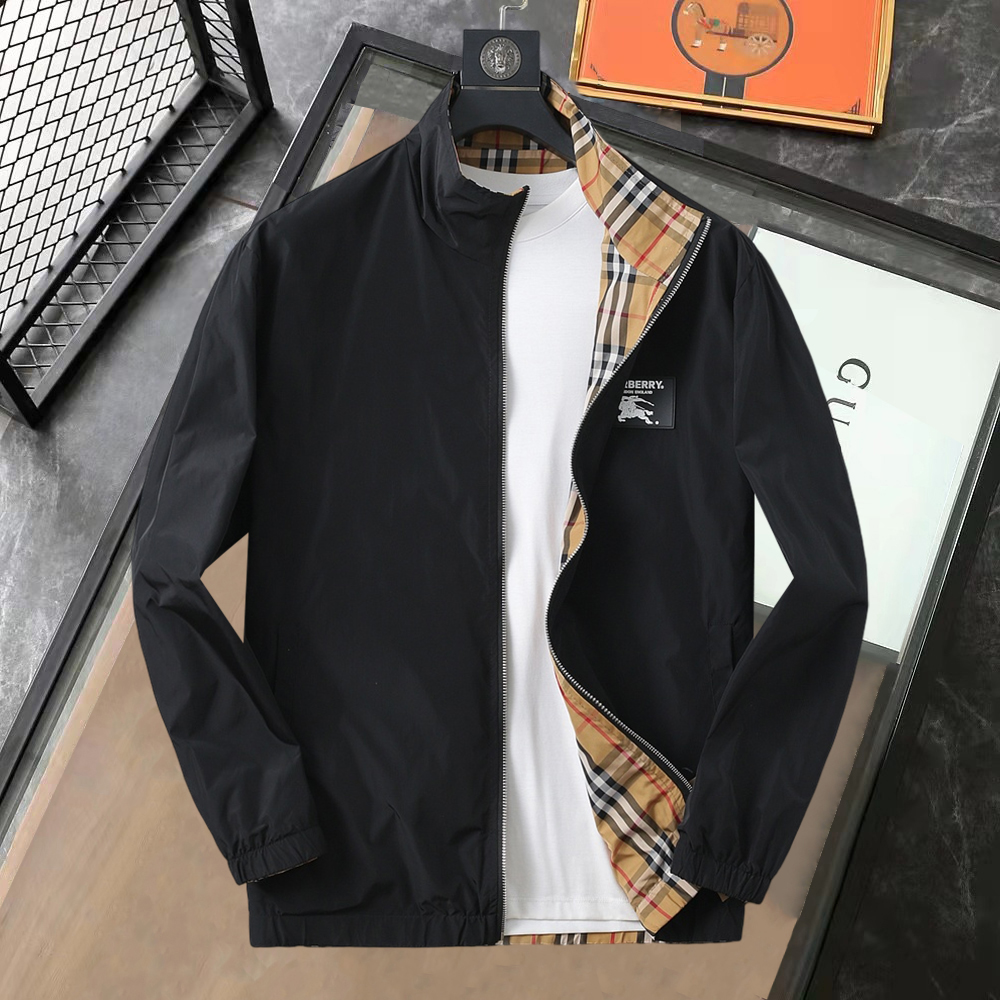 NO:610059,Burberry's 2025 new autumn jacket, the new product on the show is in perfect condition, comfortable and warm, complete with three colors, full and attractive color, very outstanding design, easily upgrades the fashion sense, extremely elegant and rigorous workmanship, neat and meticulous wiring!  A masterpiece from a famous designer!  The upper body does not look bloated and is super handsome!  Available size M ~ XXXL,,burberry,jackets & coats,jackets & coats,alexander wang19860909巴宝莉 2025秋季新款夹克外套,秀场新品品相非常完美,舒适保暖,三标齐全色泽饱满诱人,非常出彩的设计,轻松将时髦感进阶,做工极为考究严谨,走线工整细致！大牌设计师巨作！上身不显臃肿、超级帅气！现货码数M ～ XXXL,,burberry,jackets & coats,jackets & coats,alexander wang,Men's clothing