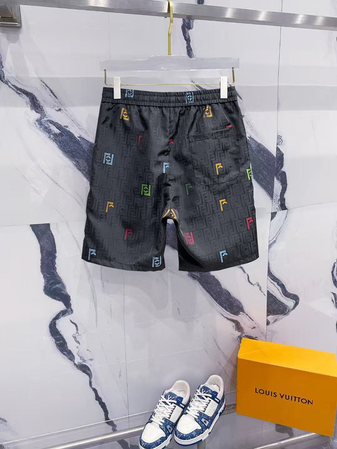 Fendi 2025SS Men's Casual Shorts with Signature Logo - Luxury & Comfort 3 o 1iqdl3e48pknrmj10iina38jsa