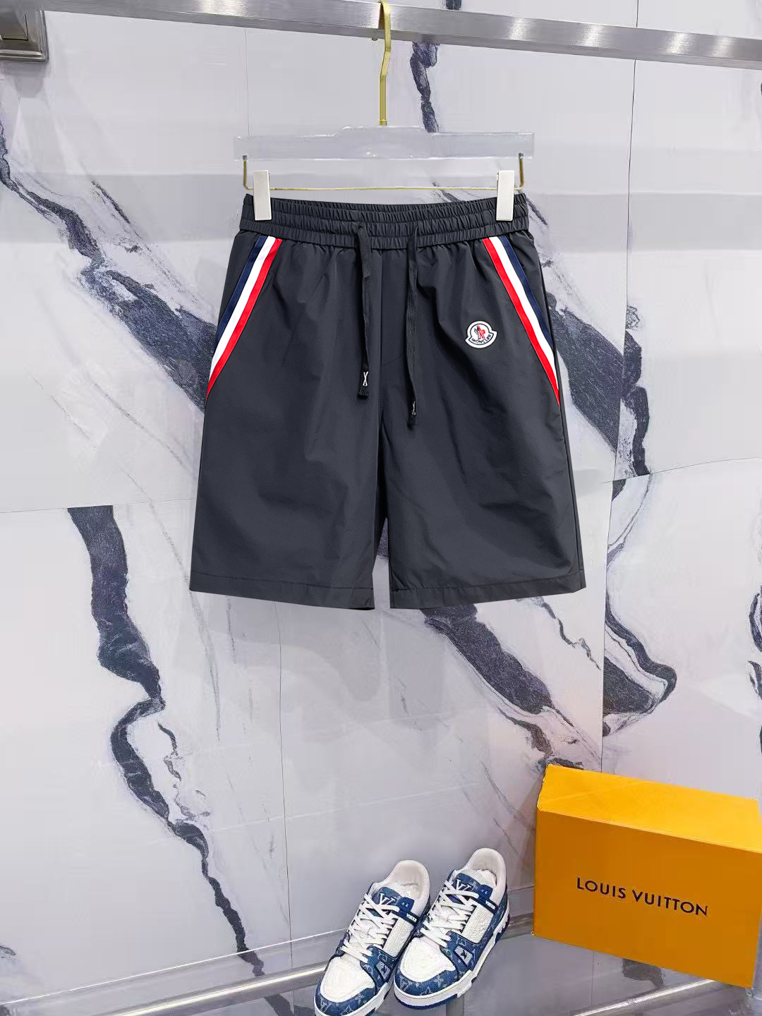 Moncler Men's Summer Casual Shorts - Comfortable, Stylish, and High-End 2 o 1iqdlgogu14f0135014lc1l5otke0