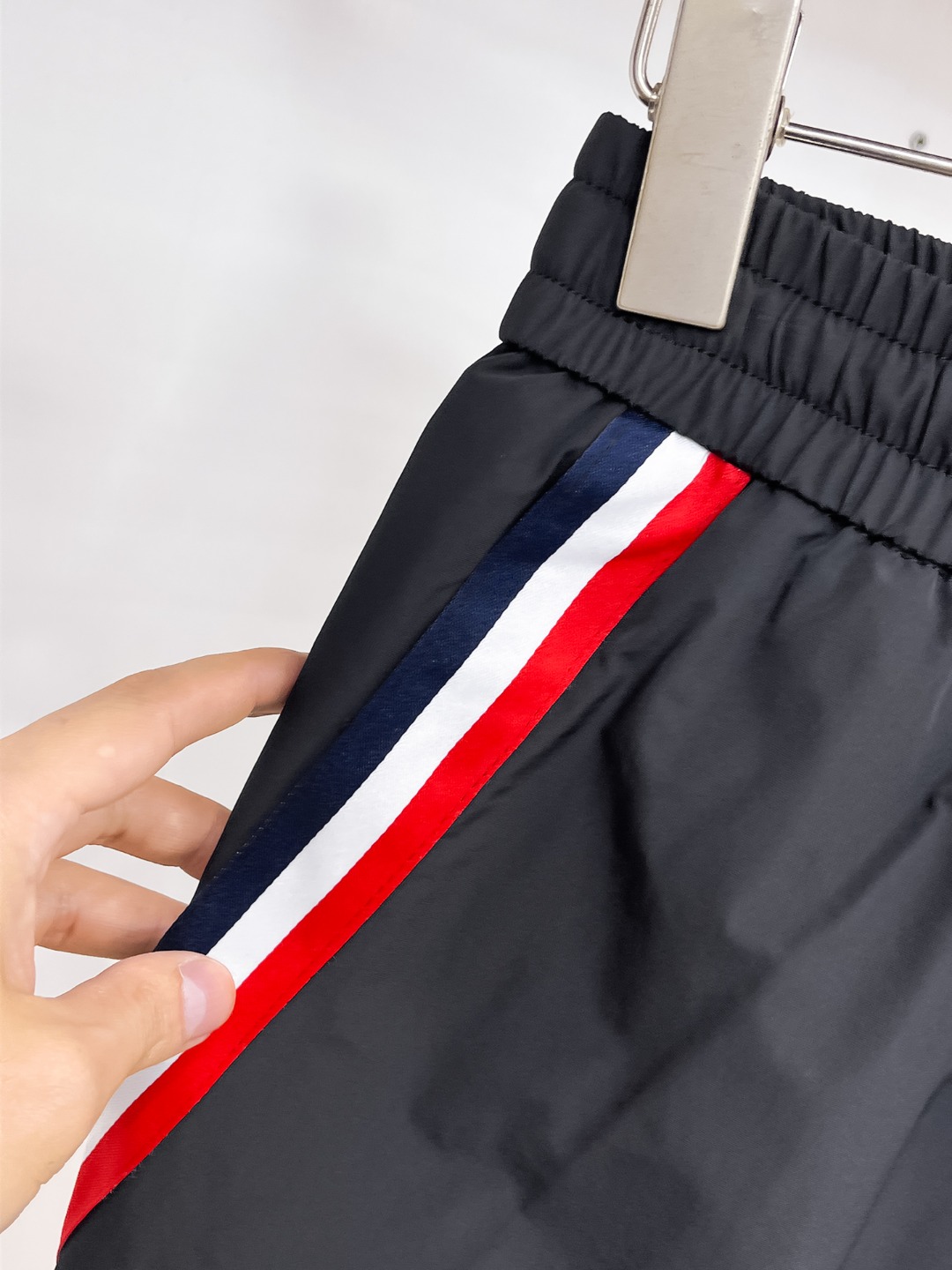 Moncler Men's Summer Casual Shorts - Comfortable, Stylish, and High-End 8 o 1iqdlgogvbp9nk3fou1fai1n654