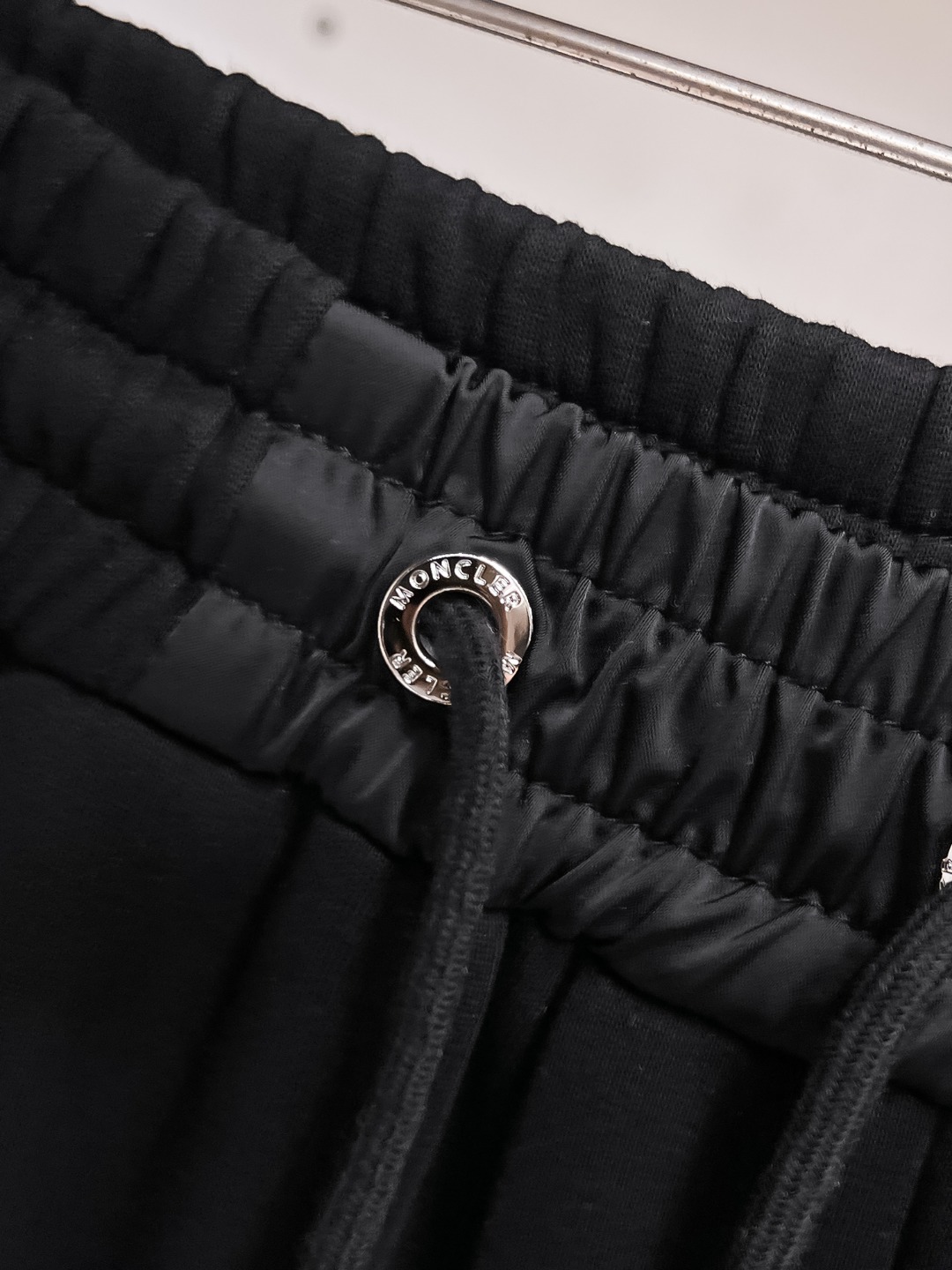 Moncler Men's Black Cotton Logo Shorts | Summer Casual Wear 9 o 1iqdlt7adoa6vaf889klh1b1u1