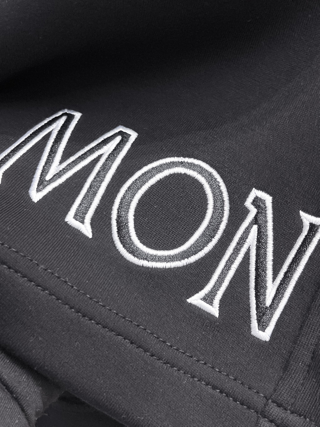 Moncler Men's Black Cotton Logo Shorts | Summer Casual Wear 8 o 1iqdlt7aebm8p6nm8j47c1us83