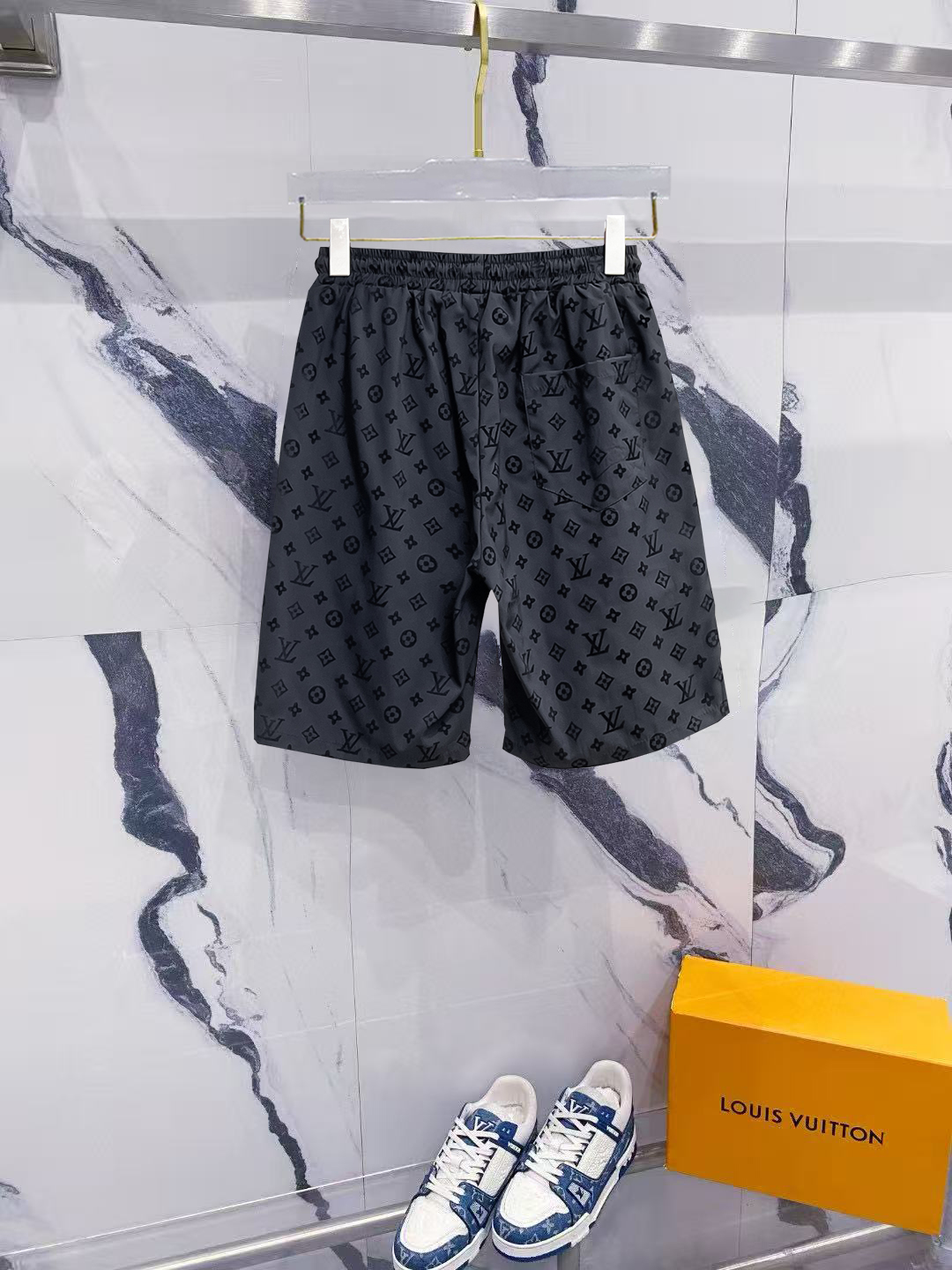 Louis Vuitton Monogram Shorts - Luxury Comfort for Men - Limited Edition 3 o 1iqdm17829ob18r41hpshnlv1k8
