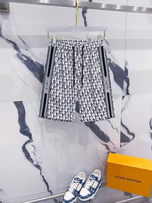Dior - Pantalones Cortos de Verano 2025 - Lujo y Comodidad en Cada Detalle 1 Dior - Pantalones Cortos de Verano 2025 - Lujo y Comodidad en Cada Detalle