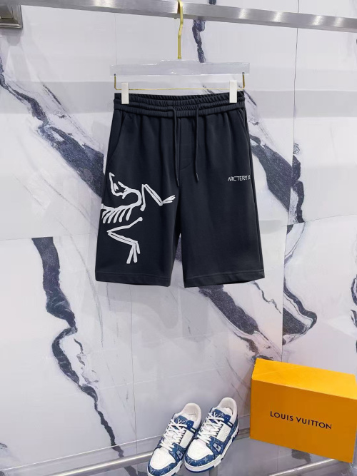Arc'teryx Men's Black Casual Shorts with Logo - Comfortable & Stylish