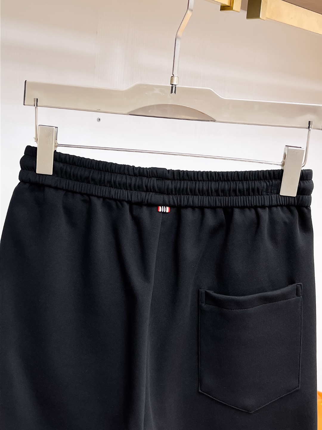 Burberry 2025SS Luxury Classic Logo Shorts | Comfortable & Stylish 5 o 1iqdm9r69qeqnkqm30ube177q7