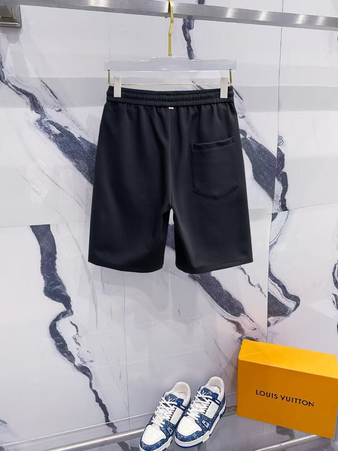 Burberry 2025SS Luxury Classic Logo Shorts | Comfortable & Stylish 3 o 1iqdm9r6b1fc31bcot36spt1cl18