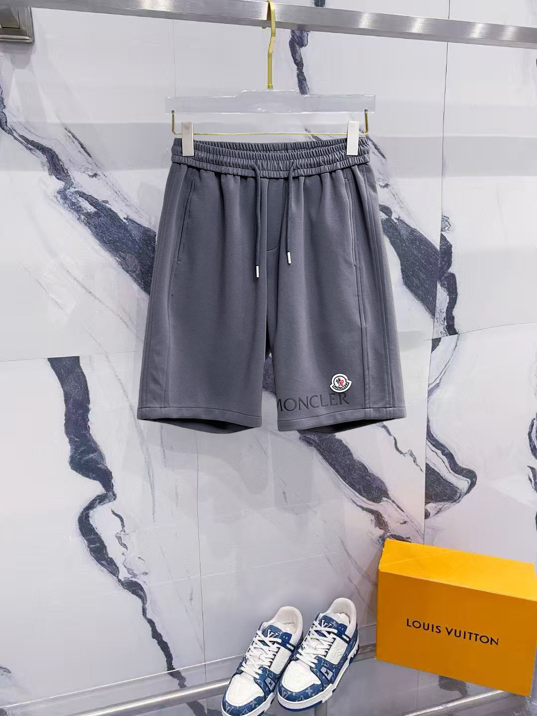 Moncler Pantalones Cortos Casuales de Verano 2025 - Comodidad y Lujo