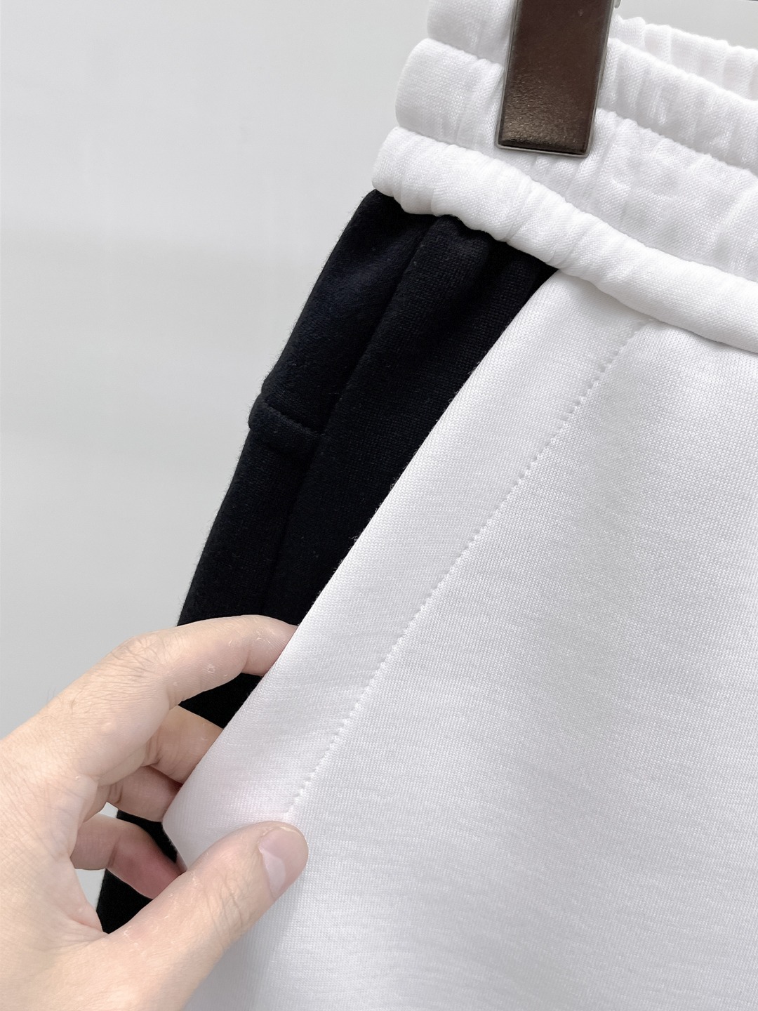 Loewe 2025SS Men's Casual Shorts with Signature Logo Details 10 o 1irfc32ap34e1ehr1e831c2mksa5