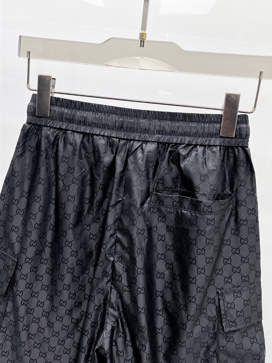 Gucci 2025SS Luxury Classic Logo Print Casual Shorts - Comfortable & Stylish 5 o 1irfc48rq1ag8fa1fiaor61ib6
