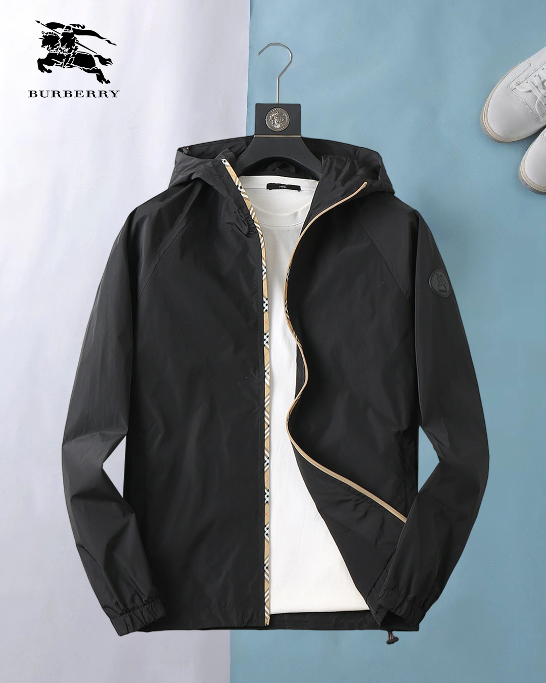 NO:537957,Burberry's 2025 autumn new jacket jacket, the new product on the show is perfect, comfortable and warm, the three-standard complete colors and full and attractive, and the very outstanding design easily advances the sense of fashion, the workmanship is extremely exquisite and rigorous, and the wiring is neat and meticulous!  A masterpiece of a big-name designer!  The upper body doesn't look bloated and super handsome!  Spot code M ~ 3XL, burberry, jackets & coats, jackets & coats, alexander wang19860909巴宝莉 2025秋季新款夹克外套,秀场新品品相非常完美,舒适保暖,三标齐全色泽饱满诱人,非常出彩的设计,轻松将时髦感进阶,做工极为考究严谨,走线工整细致！大牌设计师巨作！上身不显臃肿、超级帅气！现货码数M ～ 3XL,,burberry,jackets & coats,jackets & coats,alexander wang,Men's clothing