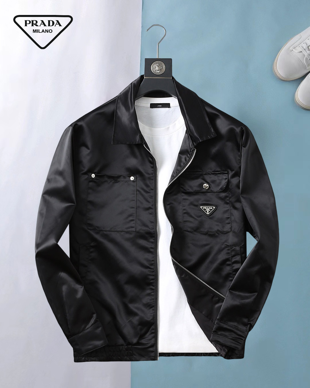 NO:537963,Prada 2025 autumn new jacket jacket, the new product on the show is perfect, comfortable and warm, the three standards are complete in color and full and attractive, and the very outstanding design easily advances the sense of fashion. The workmanship is extremely exquisite and rigorous, and the wiring is neat and meticulous!  A masterpiece of a big-name designer!  The upper body doesn't look bloated and super handsome!  Spot code M ~ 3XL,,prada,jackets & coats,jackets & coats,alexander wang19860909普拉达 2025秋季新款夹克外套,秀场新品品相非常完美,舒适保暖,三标齐全色泽饱满诱人,非常出彩的设计,轻松将时髦感进阶,做工极为考究严谨,走线工整细致！大牌设计师巨作！上身不显臃肿、超级帅气！现货码数M ～ 3XL,,prada,jackets & coats,jackets & coats,alexander wang,Men's clothing