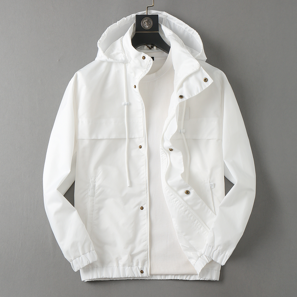 NO:647292,Same style as Lv official website, on sale in advance!  2025ss spring new men's jacket, original three-standard high-end version!  With hidden hood, custom-made fabrics at the counter, highly breathable and comfortable, impeccable details, brand element design concept, reflecting high quality. It feels delicate and soft!  It presents a casual cut and the upper body shape is awesome!  Size M～3XL, maximum wear is 195kg.,,louis vuitton,jackets & coats,jackets & coats,hats,alexander wang19860909Lv 官网同款,提前发售！2025ss开春新款男士夹克外套,原单三标齐全高端版本！带隐藏帽,专柜定制面料 透气舒适度高,细节无可挑剔,品牌元素设计理念,体现高品质.手感细腻柔软！呈现休闲裁剪,上身版型超赞！码数M～3XL,最大穿195斤.,,louis vuitton,jackets & coats,jackets & coats,hats,alexander wang,Men's clothing