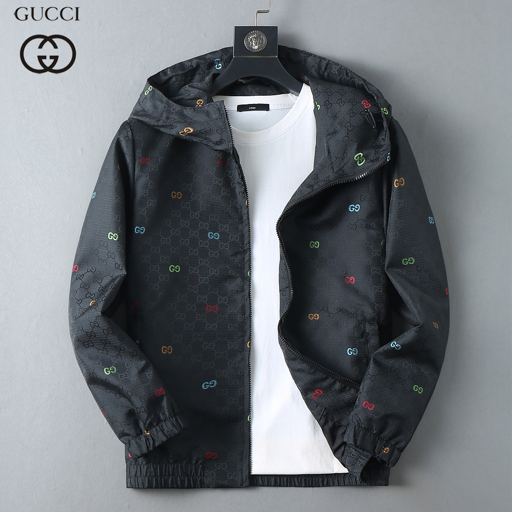 NO:647303,Same style as Gucci official website, on sale in advance!  2025ss spring new men's jacket, original three-standard high-end version!  With hidden hood, custom-made fabrics at the counter, highly breathable and comfortable, impeccable details, brand element design concept, reflecting high quality. It feels delicate and soft!  It presents a casual cut and the upper body shape is awesome!  Size M～3XL, maximum wear is 195kg.,,jackets & coats,jackets & coats,hats,alexander wang19860909古奇 官网同款,提前发售！2025ss开春新款男士夹克外套,原单三标齐全高端版本！带隐藏帽,专柜定制面料 透气舒适度高,细节无可挑剔,品牌元素设计理念,体现高品质.手感细腻柔软！呈现休闲裁剪,上身版型超赞！码数M～3XL,最大穿195斤.,,jackets & coats,jackets & coats,hats,alexander wang,Men's clothing