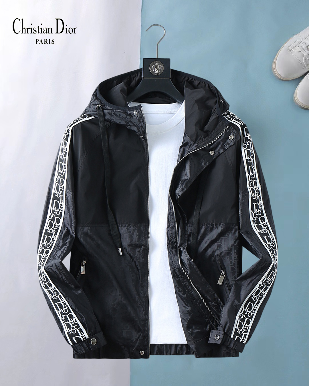 NO:572448,Dior's 2025 new autumn jacket, the new product on the show is in perfect condition, comfortable and warm, complete with three labels, full and attractive colors, very outstanding design, easily upgrades the fashion sense, extremely elegant and rigorous workmanship, neat and meticulous wiring!  A masterpiece from a famous designer!  The upper body does not look bloated and is super handsome!  Available size M ~ 3XL,,dior,jackets & coats,jackets & coats,alexander wang19860909迪奥 2025秋季新款夹克外套,秀场新品品相非常完美,舒适保暖,三标齐全色泽饱满诱人,非常出彩的设计,轻松将时髦感进阶,做工极为考究严谨,走线工整细致！大牌设计师巨作！上身不显臃肿、超级帅气！现货码数M ～ 3XL,,dior,jackets & coats,jackets & coats,alexander wang,Men's clothing