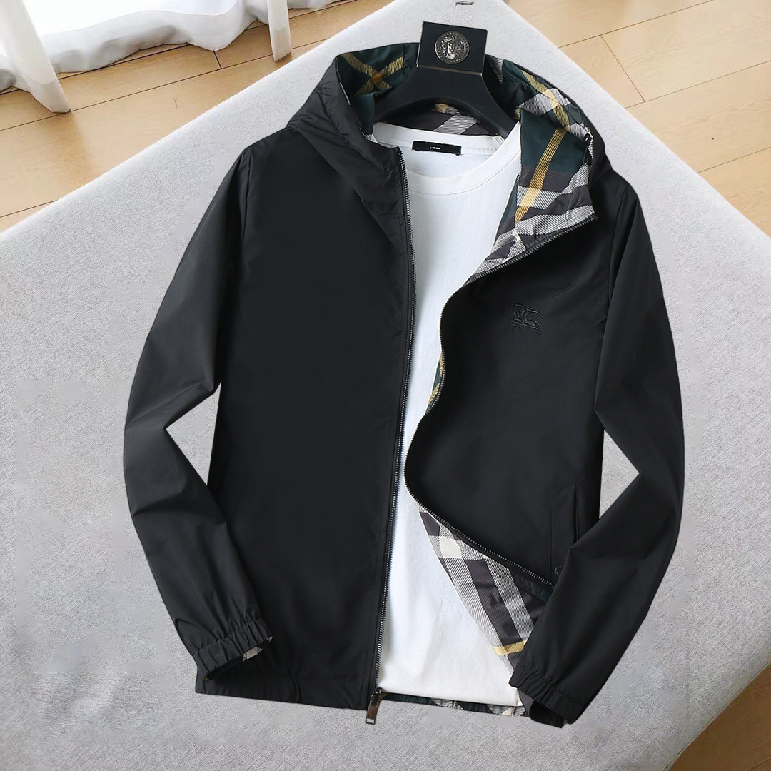 NO:685293,The same style as Burberry's official website, complete with three labels, on sale in advance. 2025ss new men's jacket in autumn, complete with three labels, high-end version of the original order. Custom-made fabrics at the counter. Highly breathable and comfortable, impeccable details, brand element design concept, reflecting high quality. Delicate and soft feel. Casual tailoring, excellent upper body size. Size M~3XL, maximum wear 195 catties,,burberry,jackets & coats,jackets & coats,19860909巴宝莉 官网同款,三标齐全,提前发售 2025ss秋季新款男士夹克外套,原单三标齐全高端版本 专柜定制面料 透气舒适度高,细节无可挑剔,品牌元素设计理念,体现高品质.手感细腻柔软 呈现休闲裁剪,上身版型超赞 码数M～3XL,最大穿195斤,,burberry,jackets & coats,jackets & coats,,Men's clothing