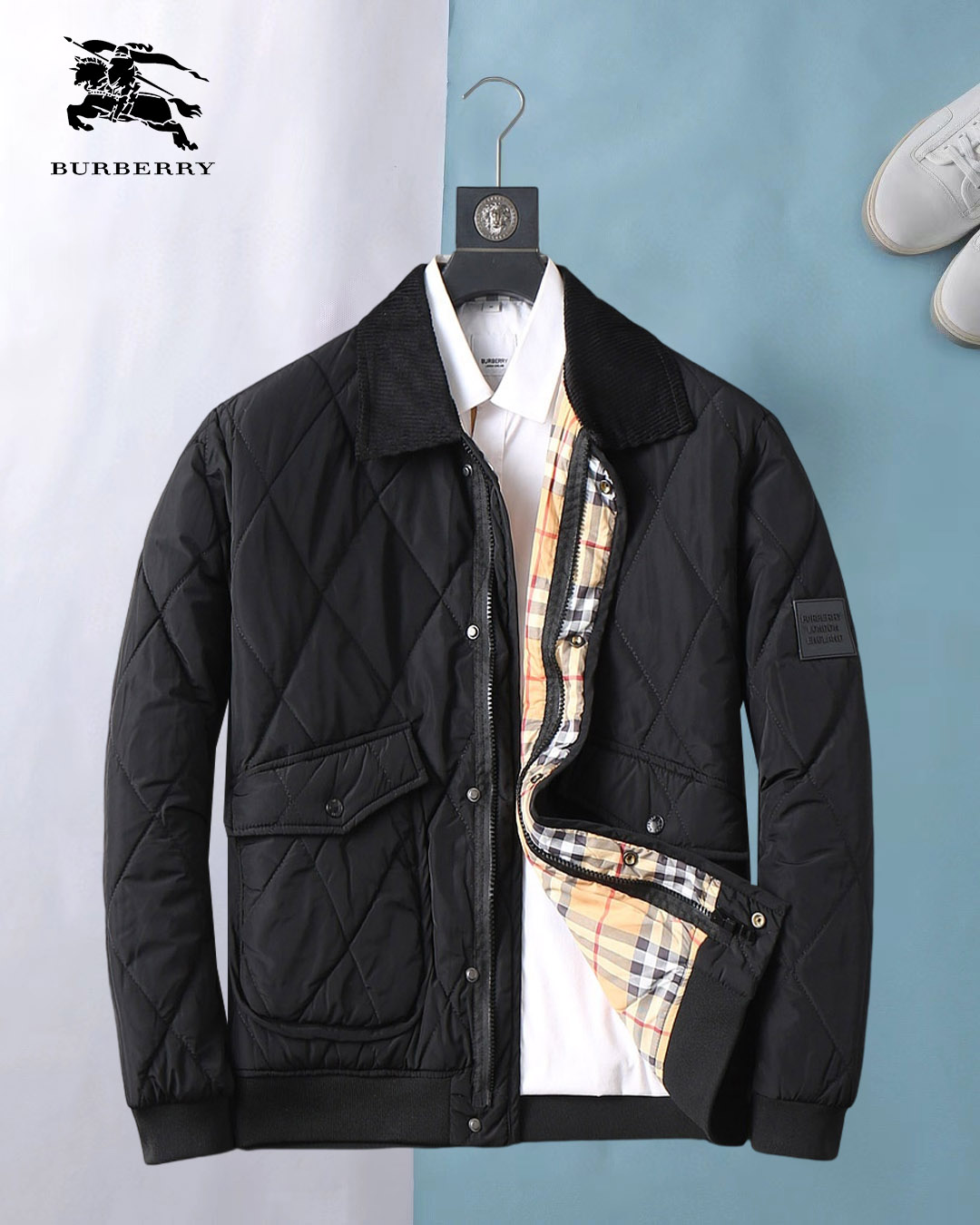 NO:644369,Burberry's new 2025ss winter down jacket with all three standards, the new product on the show is in perfect condition, comfortable and warm, the color is full and attractive, the design is very outstanding, it can easily enhance the fashion sense, the workmanship is extremely sophisticated and rigorous, and the wiring is neat and meticulous!  A masterpiece from a famous designer!  The upper body does not look bloated and is super handsome!  Available sizes M ~ XXXL,,burberry,jackets & coats,down jacket,alexander wang19860909巴宝莉 三标齐全 2025ss冬季新款羽绒棉服外套,秀场新品品相非常完美,舒适保暖,色泽饱满诱人,非常出彩的设计,轻松将时髦感进阶,做工极为考究严谨,走线工整细致！大牌设计师巨作！上身不显臃肿、超级帅气！现货码数M ～ XXXL,,burberry,jackets & coats,down jacket,alexander wang,Men's clothing