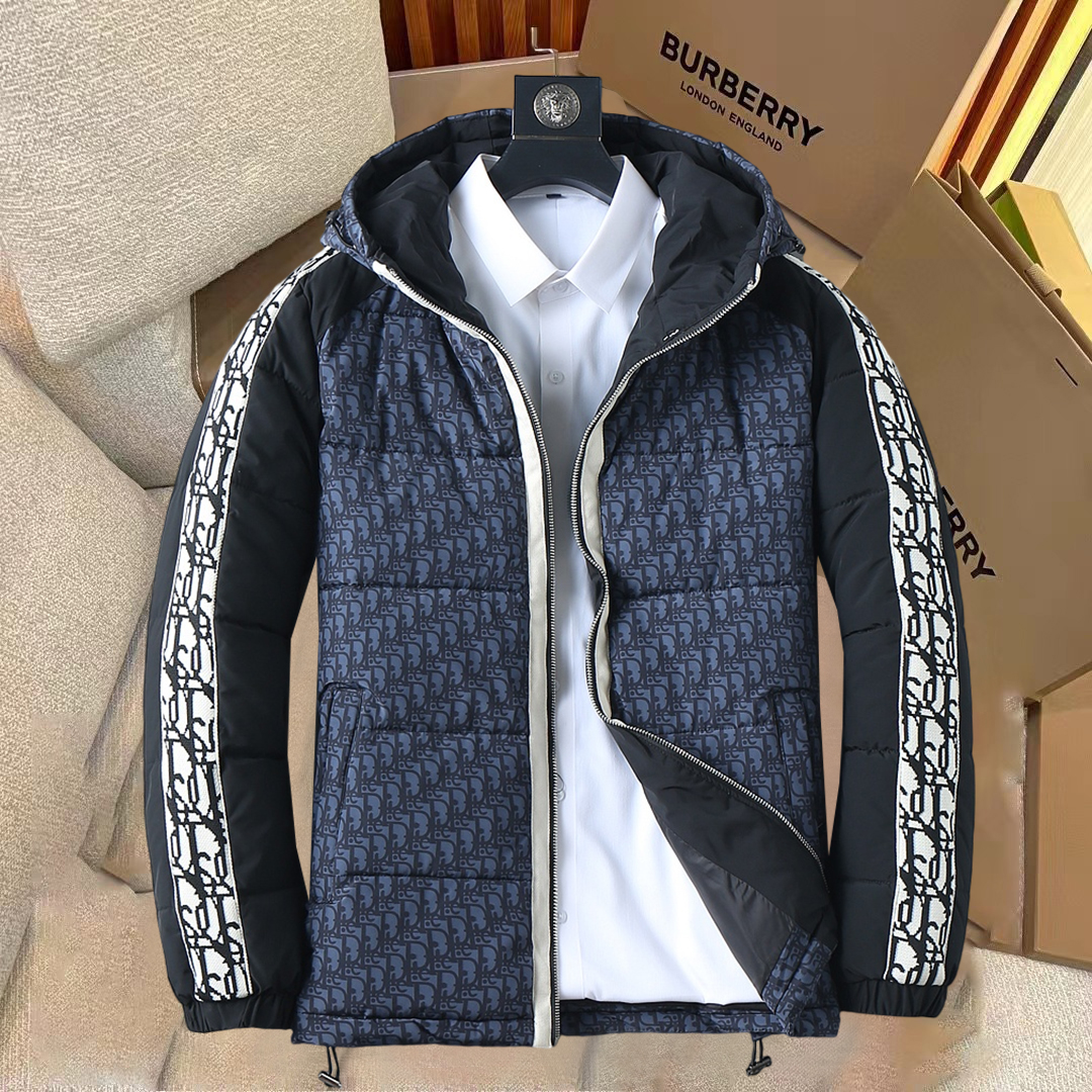 NO:731163,Support replacement after the year!  Dior's 2025ss new winter down jacket with complete three standards, the new product on the show is in perfect condition, comfortable and warm, the color is full and attractive, the design is very brilliant, it can easily enhance the fashion sense, the workmanship is extremely sophisticated and rigorous, and the wiring is neat and meticulous!  A masterpiece from a famous designer!  The upper body does not look bloated and is super handsome!  Available sizes M ~ XXXL,, dior, jackets & coats, down jacket,19860909支持年后退换！ 迪奥 三标齐全 2025ss冬季新款羽绒棉服外套,秀场新品品相非常完美,舒适保暖,色泽饱满诱人,非常出彩的设计,轻松将时髦感进阶,做工极为考究严谨,走线工整细致！大牌设计师巨作！上身不显臃肿、超级帅气！现货码数M ～ XXXL,,dior,jackets & coats,down jacket,,Men's clothing