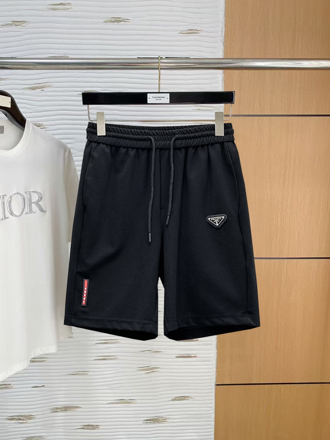 Prada 普拉达 2026ss春夏新款 休闲短裤