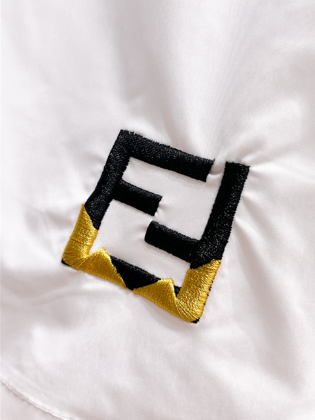 Fendi 芬迪 2026ss春夏新款 休闲短裤