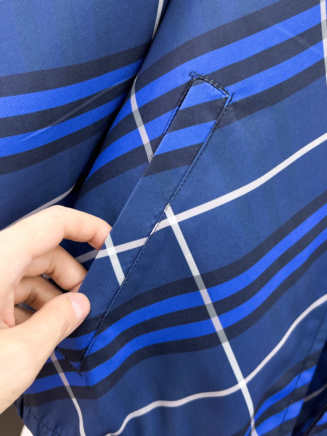 Burberry 巴宝莉 2026春季新品 休闲皮衣夹克外套