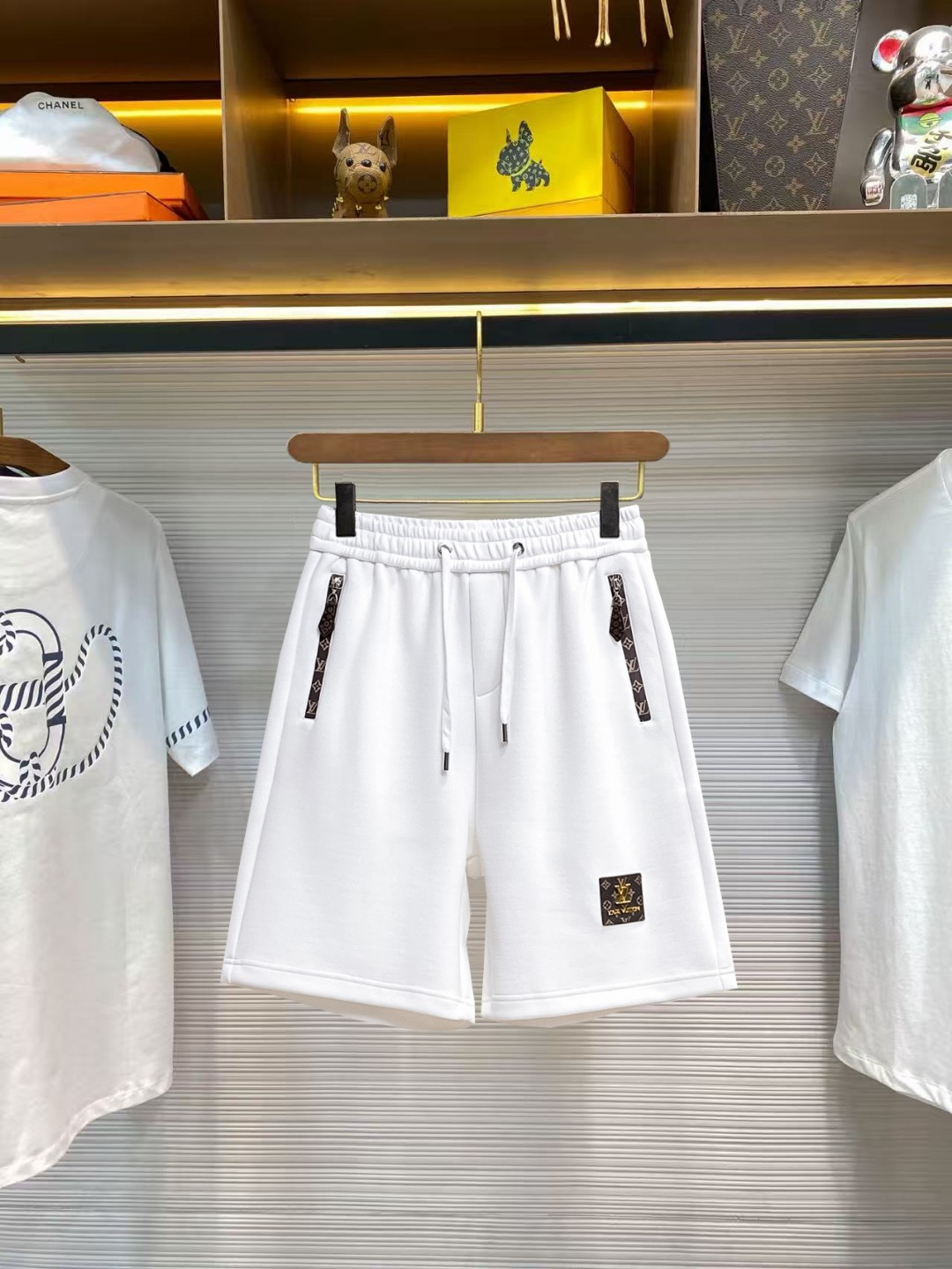 Louis Vuitton LV 三标齐全 2026夏季新款男士休闲短裤 高级定制面料透气面料 透气弹力舒适度极高
