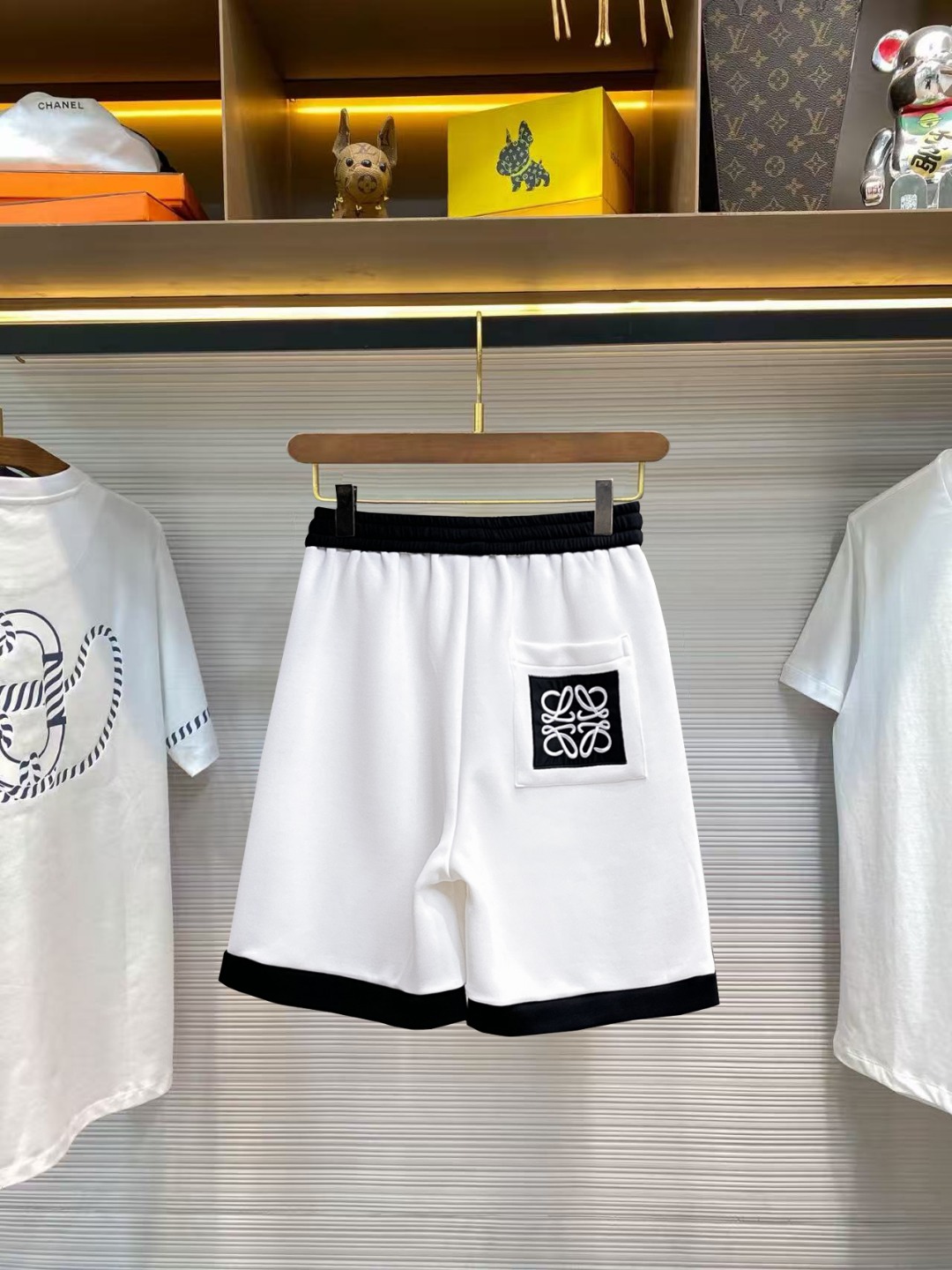 Loewe 罗意威 三标齐全 2026夏季新款男士休闲短裤 高级定制面料透气面料 透气弹力舒适度极高