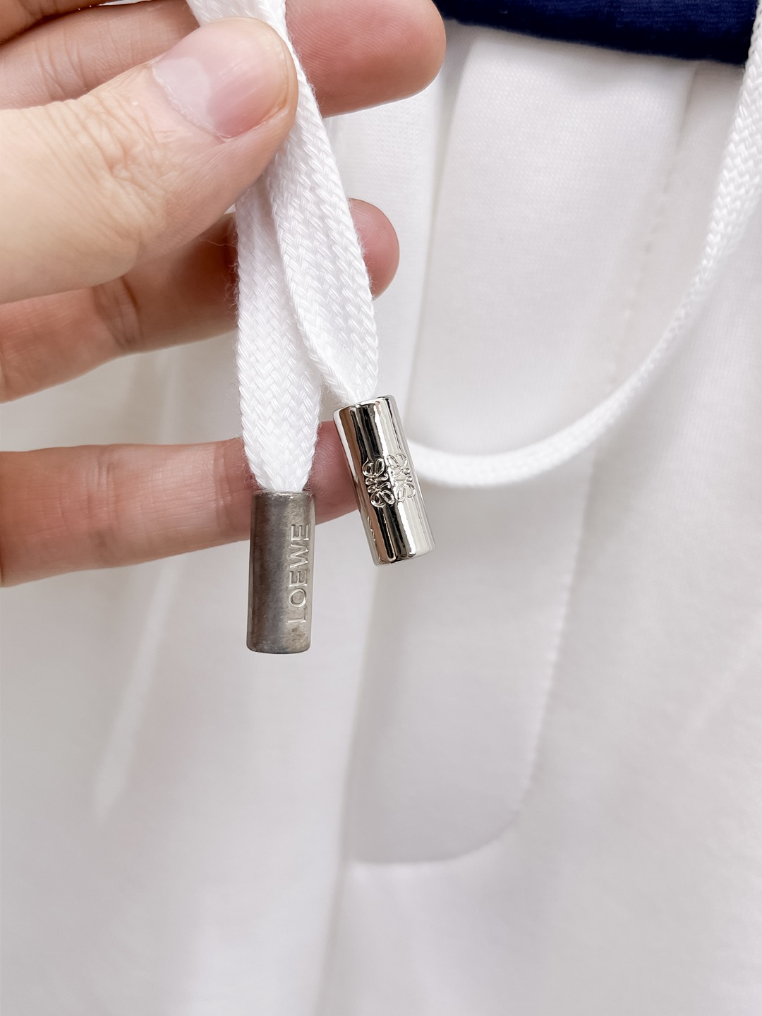 Loewe 罗意威 三标齐全 2026夏季新款男士休闲短裤 高级定制面料透气面料 透气弹力舒适度极高