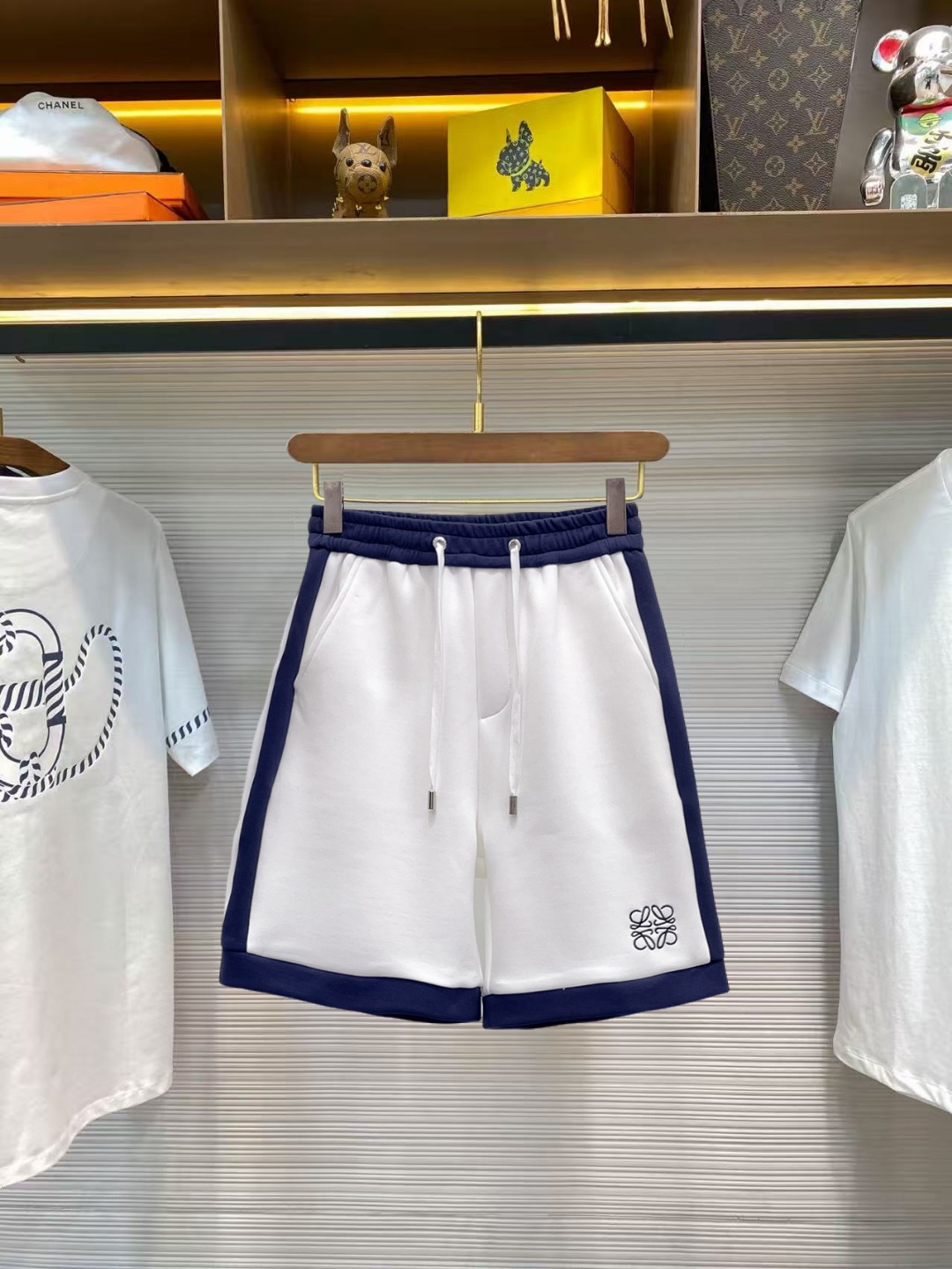 Loewe 罗意威 三标齐全 2026夏季新款男士休闲短裤 高级定制面料透气面料 透气弹力舒适度极高