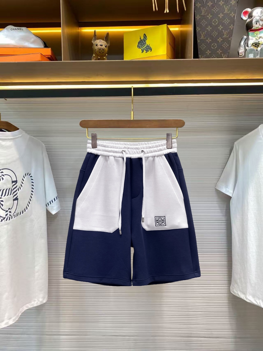 Loewe 罗意威 三标齐全 2026夏季新款男士休闲短裤 高级定制面料透气面料 透气弹力舒适度极高