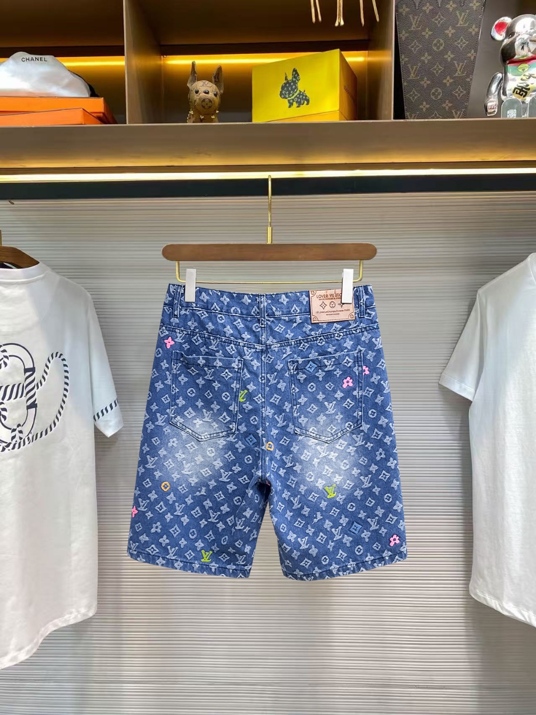 Louis Vuitton LV 2026夏季新款男士牛仔短裤 重工艺高级定制面料透气面料 透气弹力舒适度极高