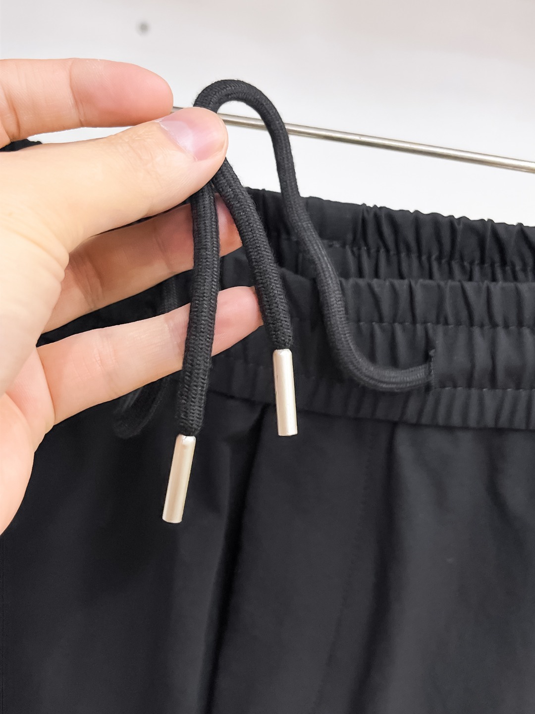 Arc'teryx 始祖鸟 三标齐全 2026夏季新款男士休闲短裤 高级定制面料透气面料 透气弹力舒适度极高
