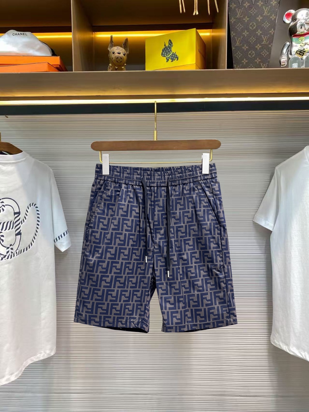 Fendi 芬迪 三标齐全 2026夏季新款男士休闲短裤 高级定制面料透气面料 透气弹力舒适度极高